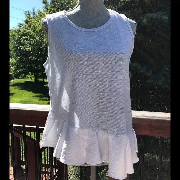 Anthropologie Tops - EUC Anthropologie tank. Light & breezy!